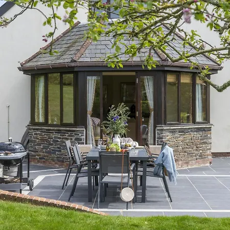 April Holiday home